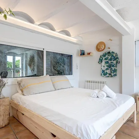 Milenial Immo - Estudio Far Cala Nans *