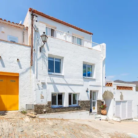 Milenial Immo - Estudio Far Cala Nans